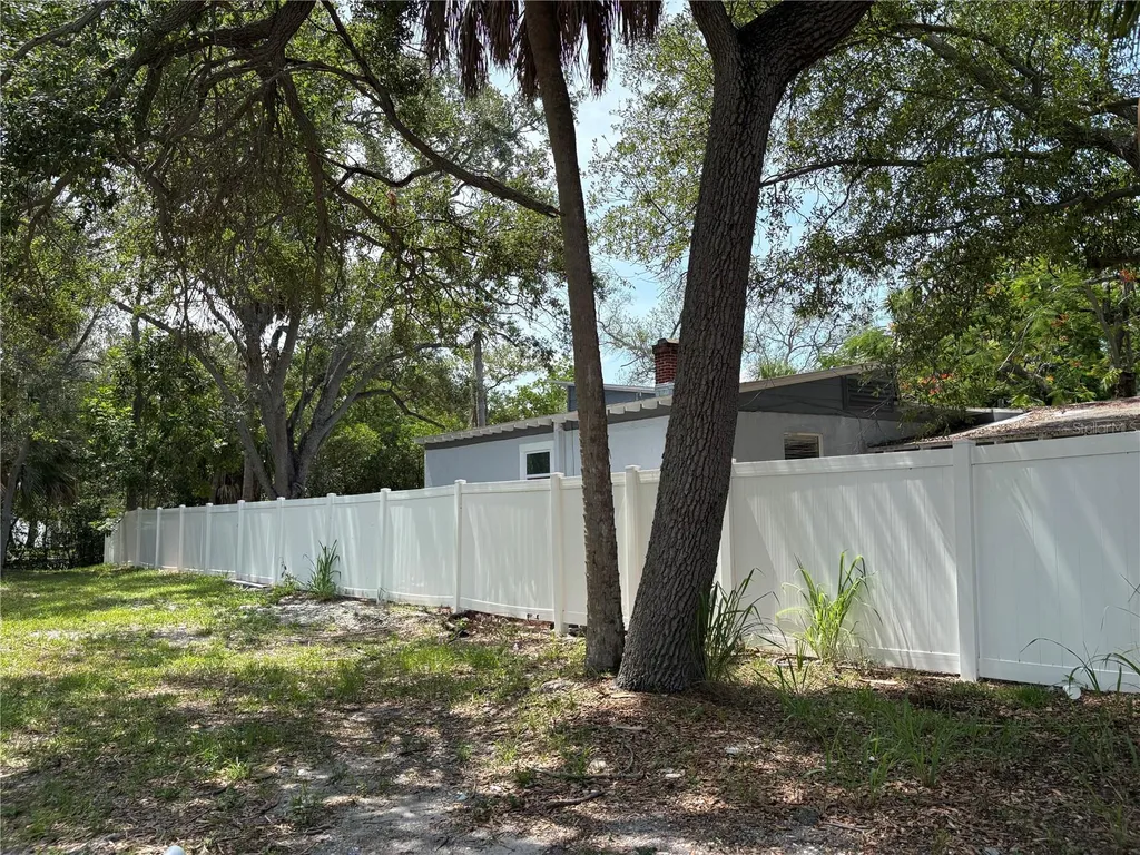 2223 W Harbor Drive S St Petersburg FL 33705