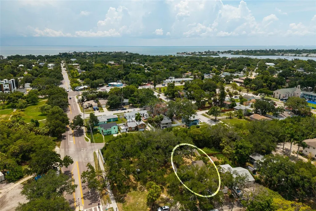 2223 W Harbor Drive S St Petersburg FL 33705