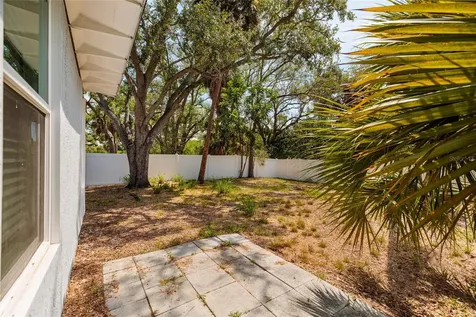 2223 W Harbor Drive S St Petersburg FL 33705