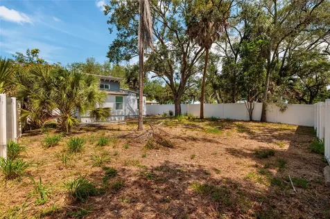 2223 W Harbor Drive S St Petersburg FL 33705