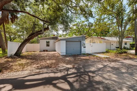 2223 W Harbor Drive S St Petersburg FL 33705