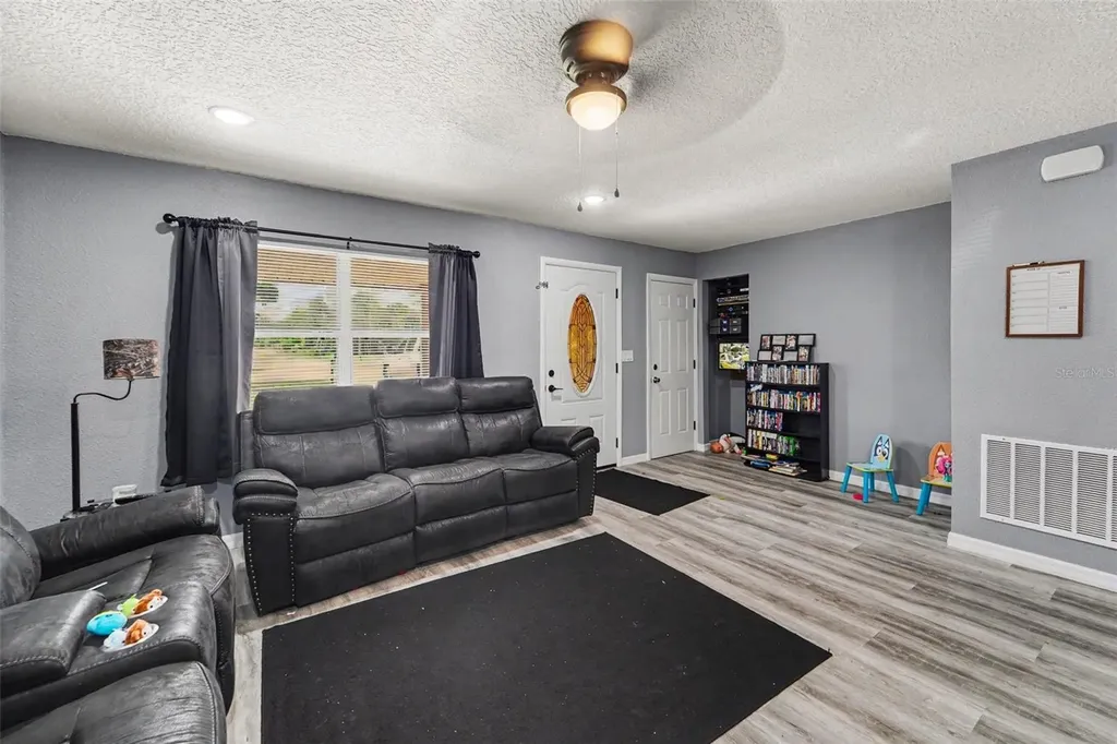 27223 Roper Road Brooksville FL 34602