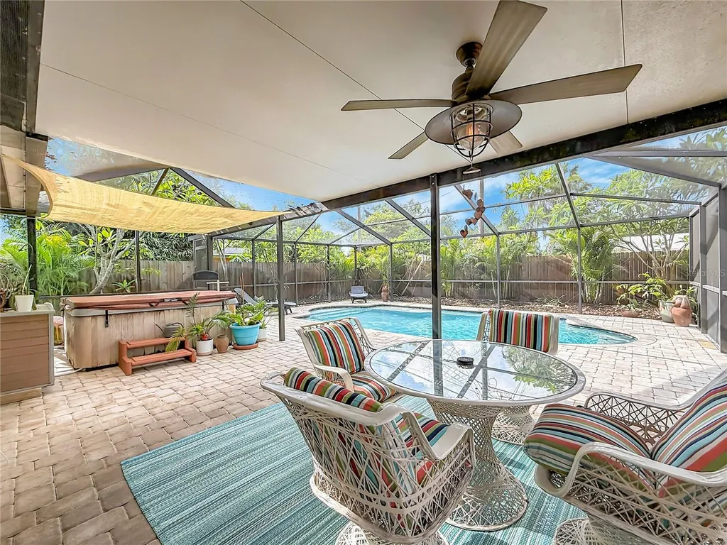 2926 28th Avenue N St Petersburg FL 33713