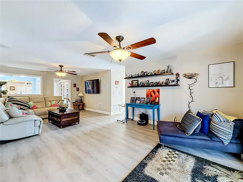 2926 28th Avenue N St Petersburg FL 33713