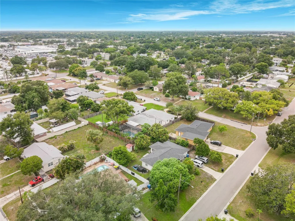 2926 28th Avenue N St Petersburg FL 33713