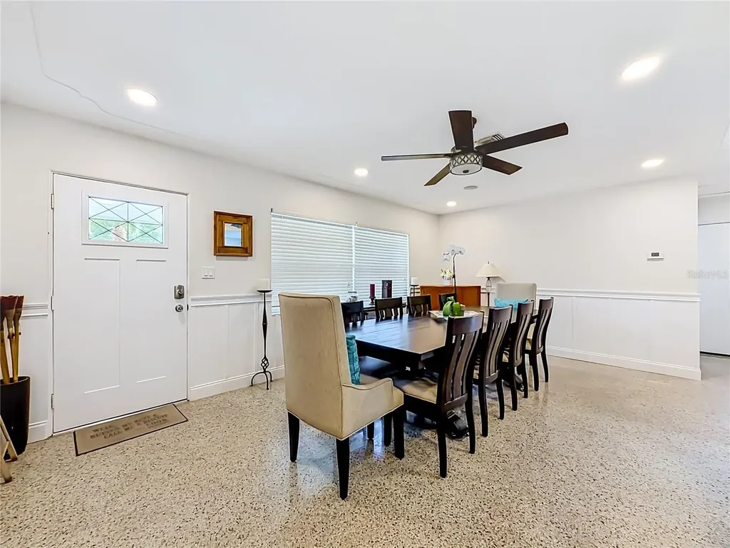2926 28th Avenue N St Petersburg FL 33713