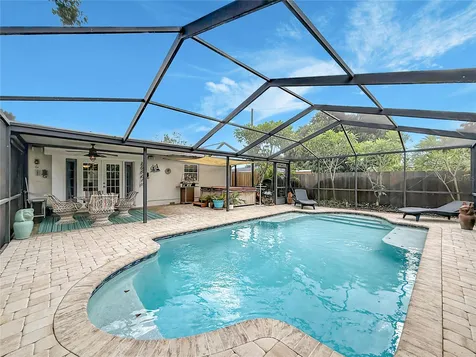 2926 28th Avenue N St Petersburg FL 33713