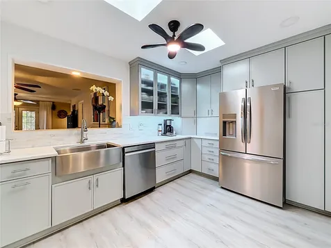 2926 28th Avenue N St Petersburg FL 33713