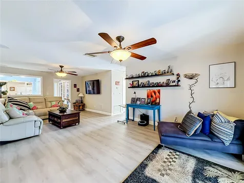 2926 28th Avenue N St Petersburg FL 33713