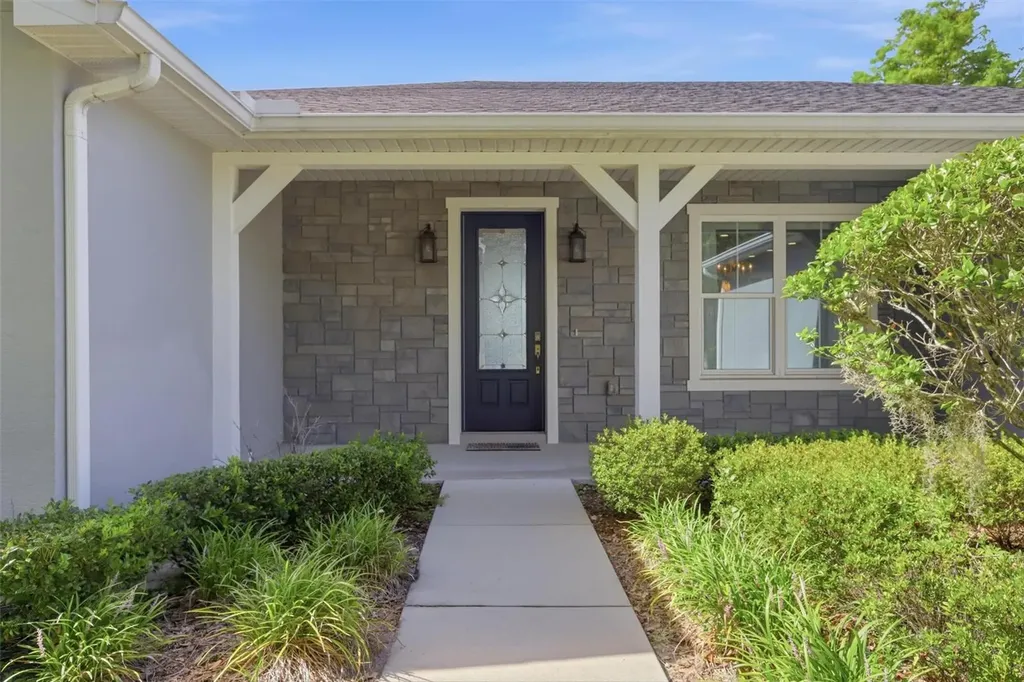 920 Lake Lindley Drive S Deland FL 32724