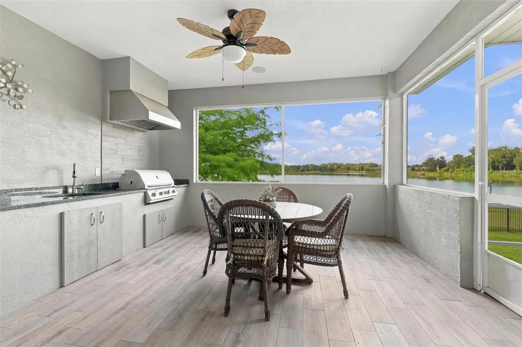 920 Lake Lindley Drive S Deland FL 32724