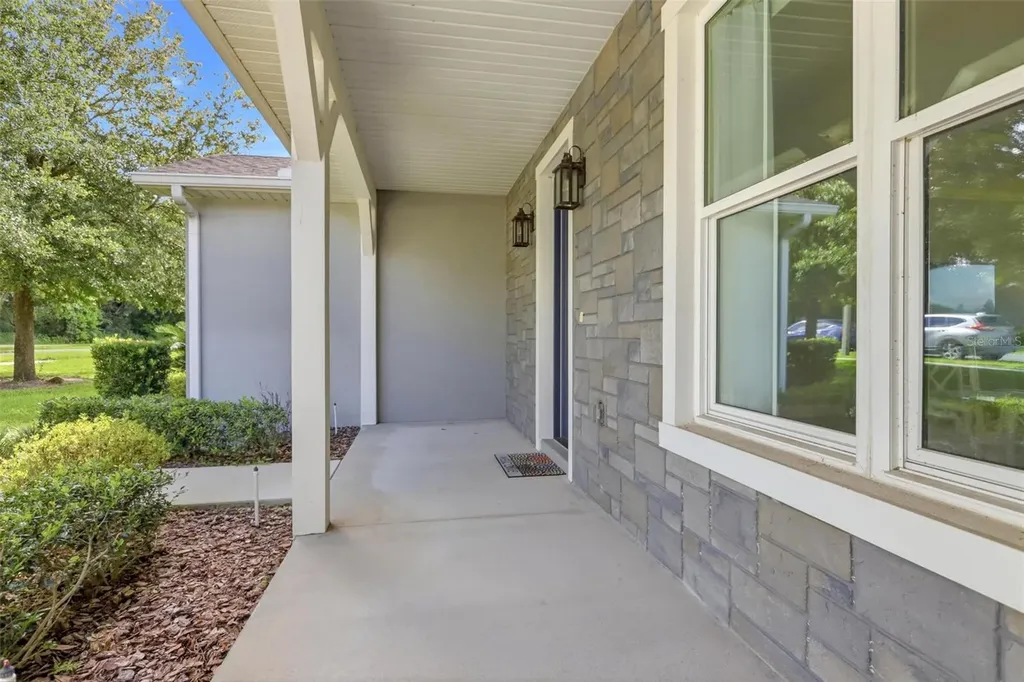 920 Lake Lindley Drive S Deland FL 32724