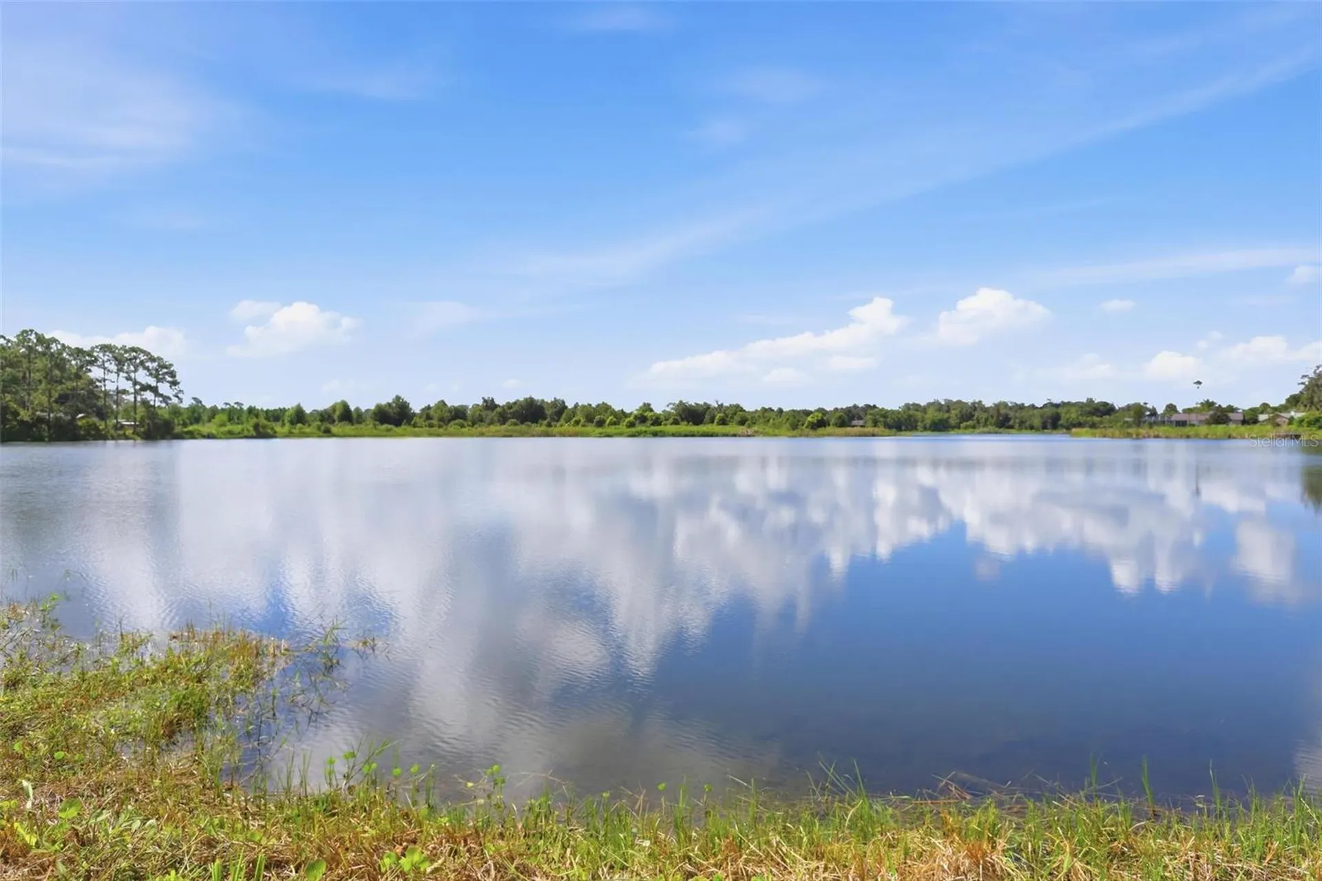 920 Lake Lindley Drive S Deland FL 32724