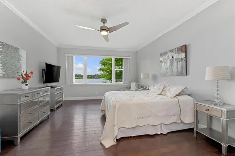 920 Lake Lindley Drive S Deland FL 32724