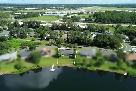 920 Lake Lindley Drive S Deland FL 32724