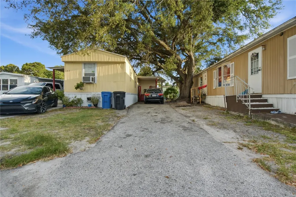 132 Newbury Drive Tampa FL 33615