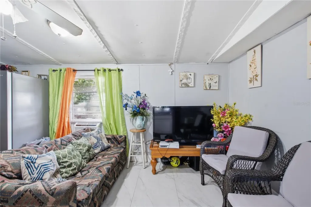 132 Newbury Drive Tampa FL 33615