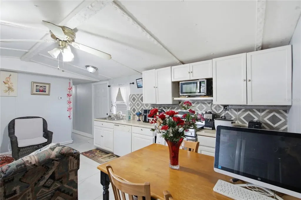 132 Newbury Drive Tampa FL 33615