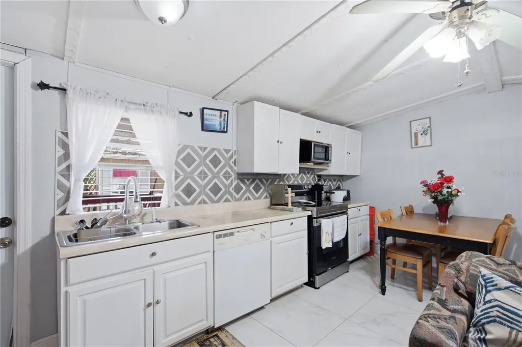 132 Newbury Drive Tampa FL 33615