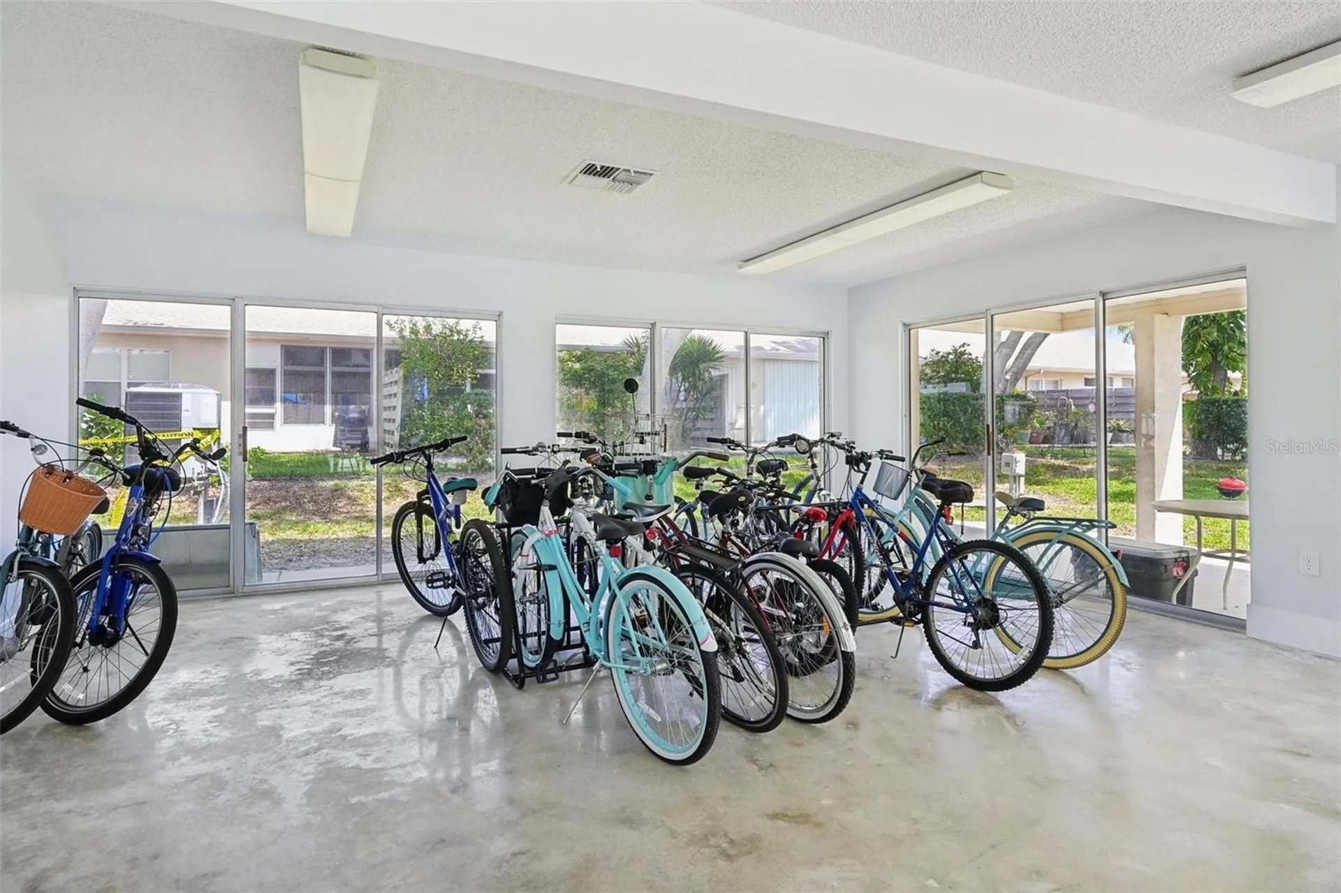 2727 75th Street W Bradenton FL 34209