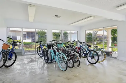 2727 75th Street W Bradenton FL 34209