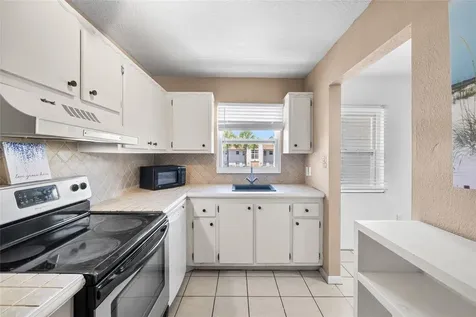 2727 75th Street W Bradenton FL 34209