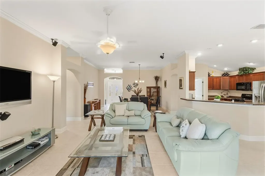 2252 Central Street The Villages FL 32162