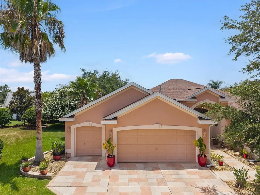 2252 Central Street The Villages FL 32162