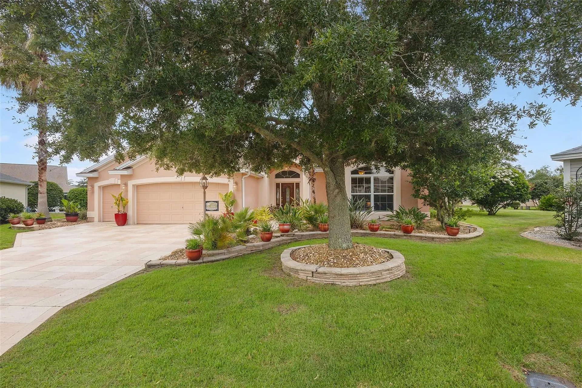 2252 Central Street The Villages FL 32162