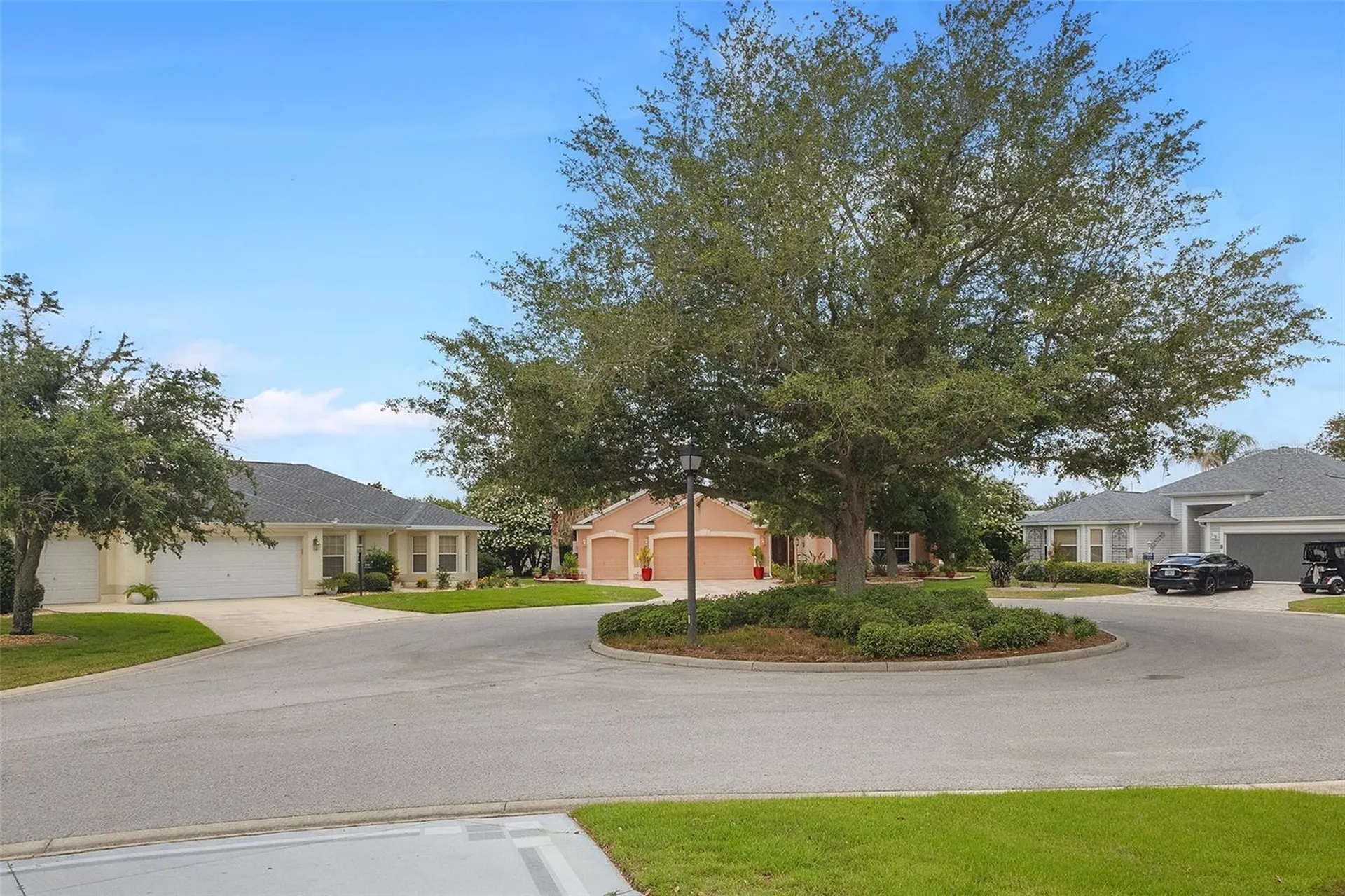 2252 Central Street The Villages FL 32162