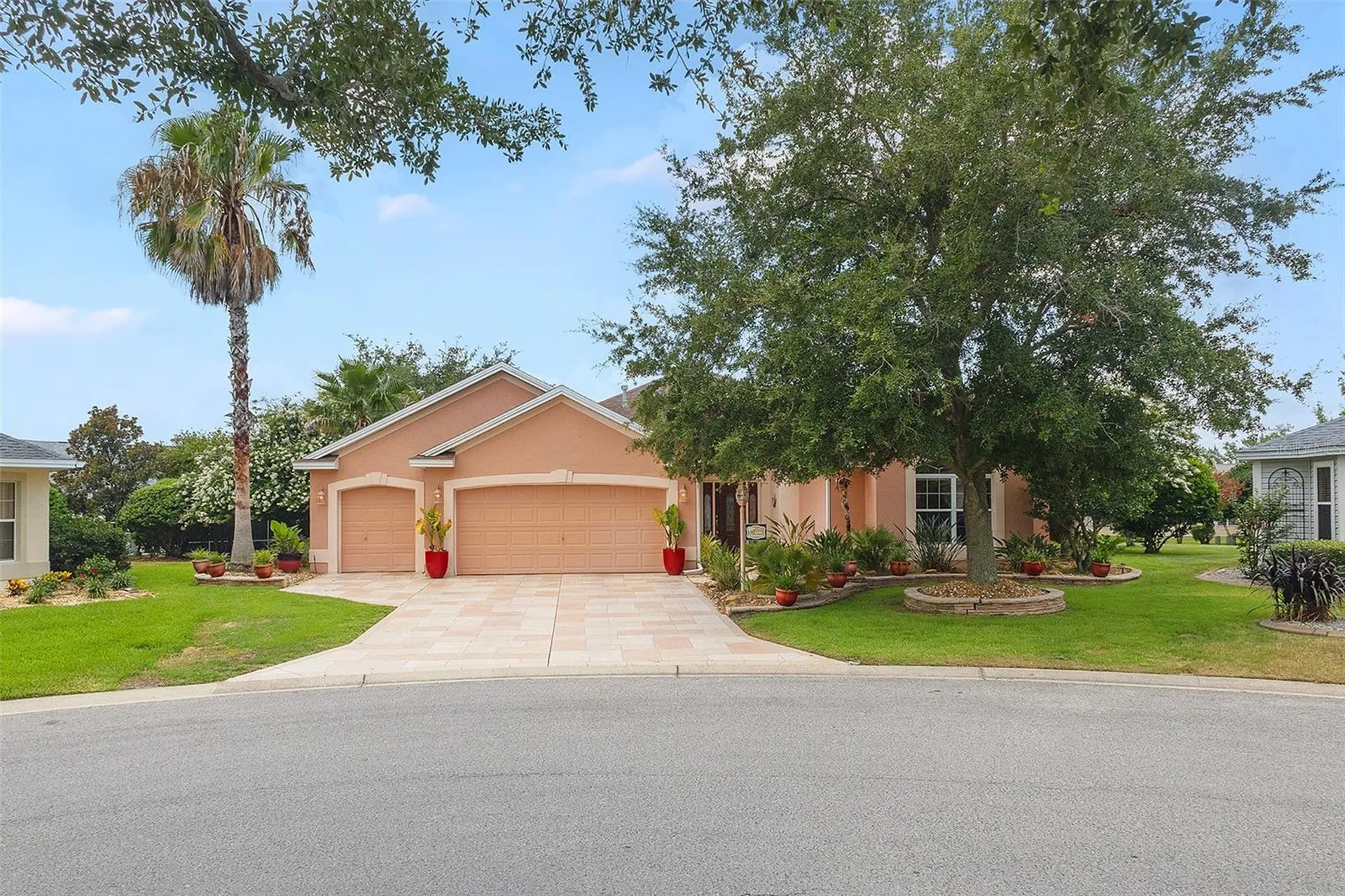 2252 Central Street The Villages FL 32162