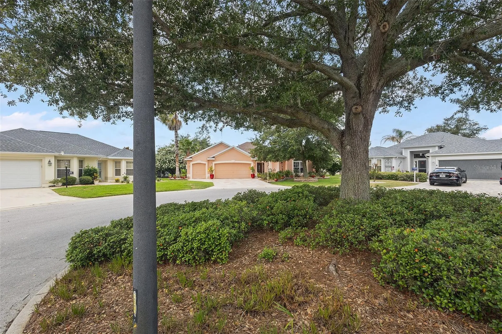 2252 Central Street The Villages FL 32162