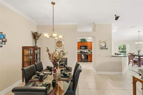 2252 Central Street The Villages FL 32162