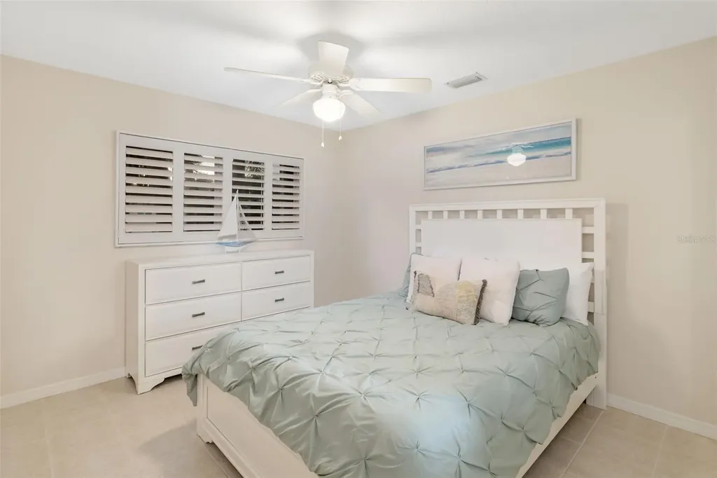 565 Commonwealth Place Sarasota FL 34242