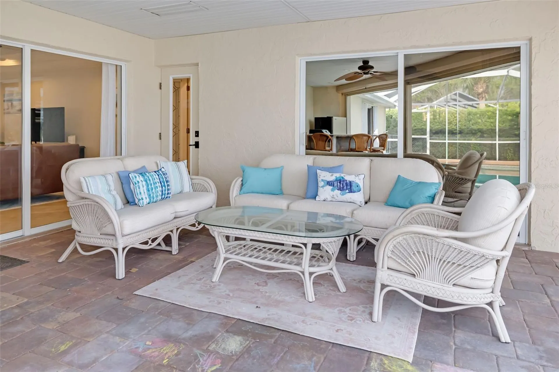 565 Commonwealth Place Sarasota FL 34242