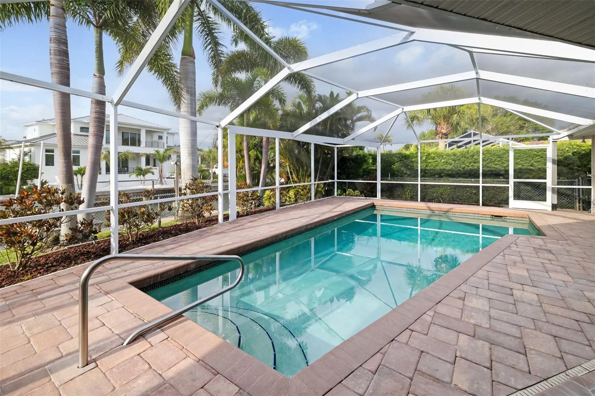 565 Commonwealth Place Sarasota FL 34242