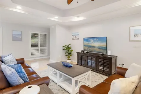 565 Commonwealth Place Sarasota FL 34242