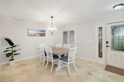 565 Commonwealth Place Sarasota FL 34242