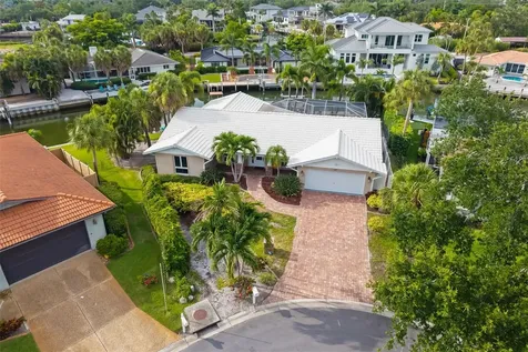 565 Commonwealth Place Sarasota FL 34242