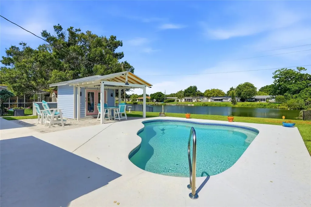 4822 60th Way N Kenneth City FL 33709