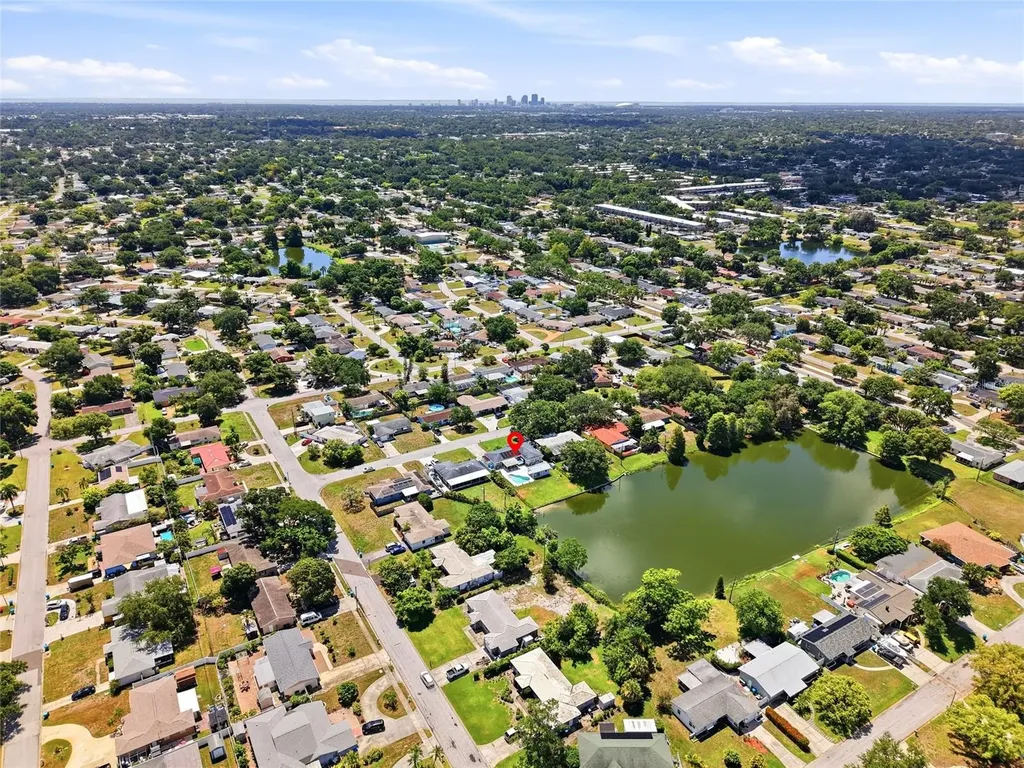 4822 60th Way N Kenneth City FL 33709