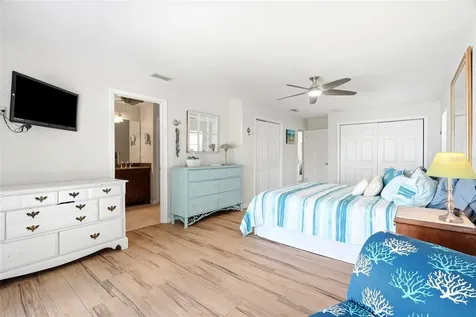 4822 60th Way N Kenneth City FL 33709