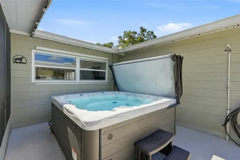 4822 60th Way N Kenneth City FL 33709