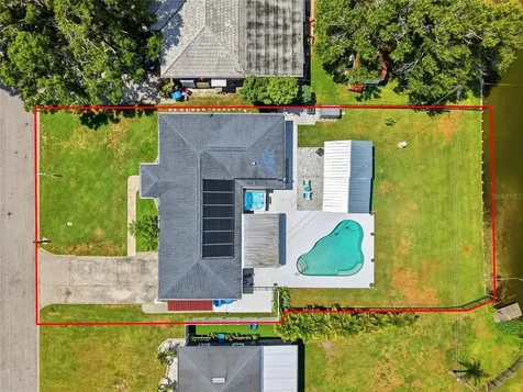 4822 60th Way N Kenneth City FL 33709