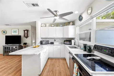 4822 60th Way N Kenneth City FL 33709