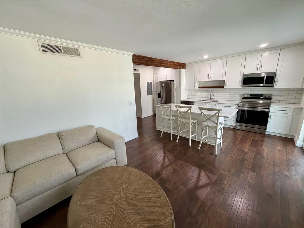 1301 S Howard Avenue Tampa FL 33606