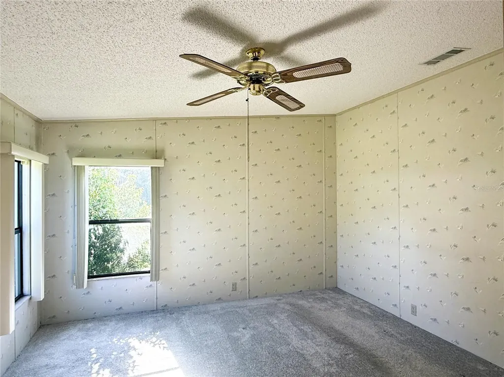 4550 Charter Street Zephyrhills FL 33542