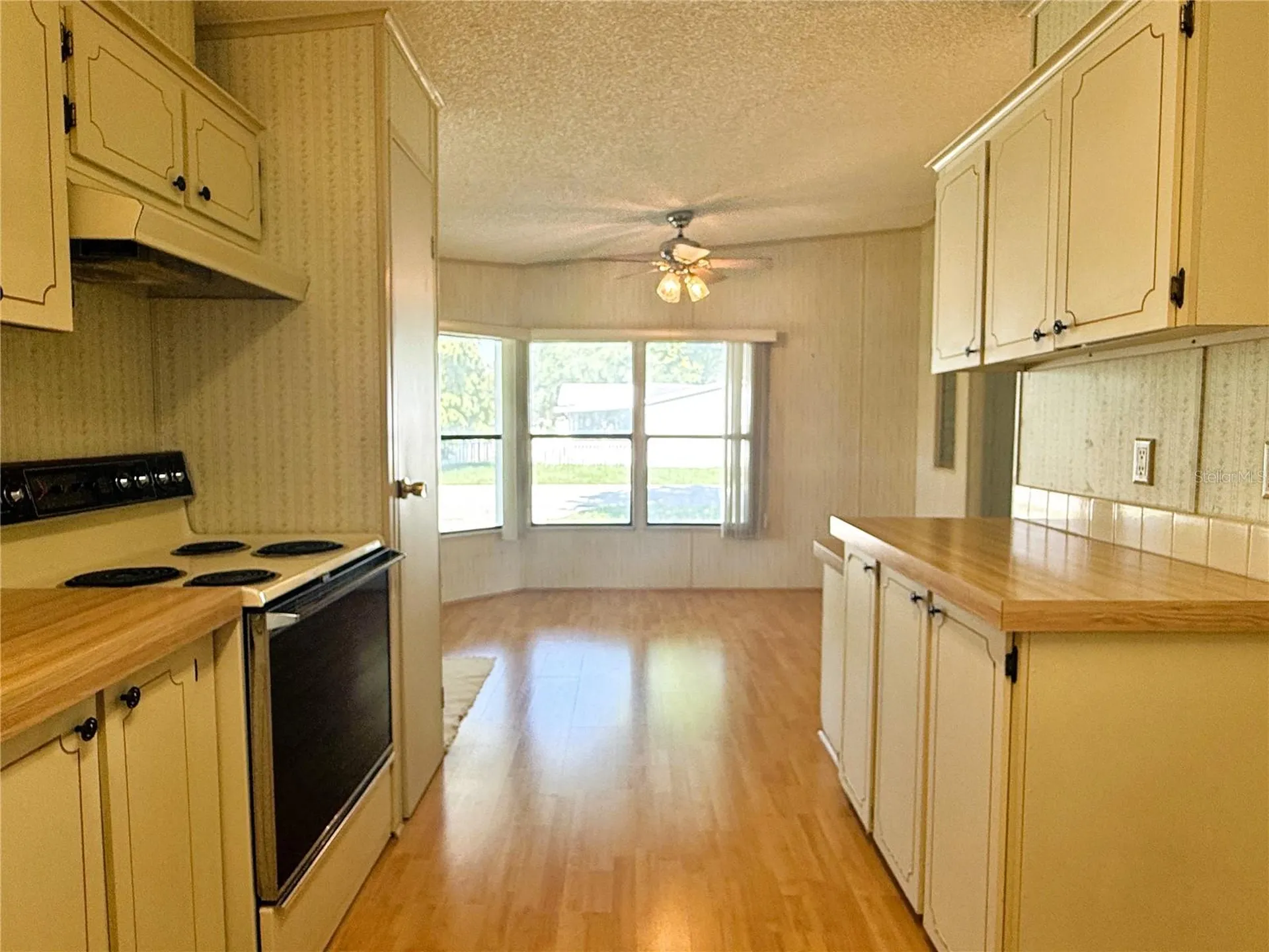 4550 Charter Street Zephyrhills FL 33542