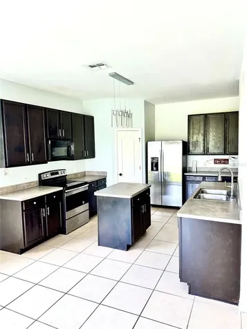 1944 The Oaks Boulevard Kissimmee FL 34746