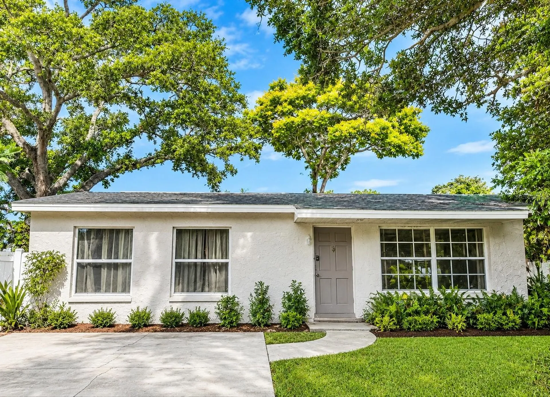 4620 47th Way N St Petersburg FL 33714
